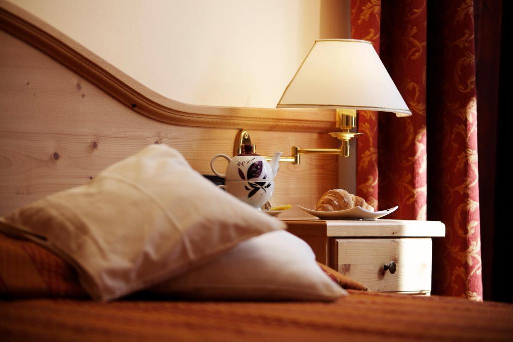 Hotel Caminetto Folgarida Værelse billede