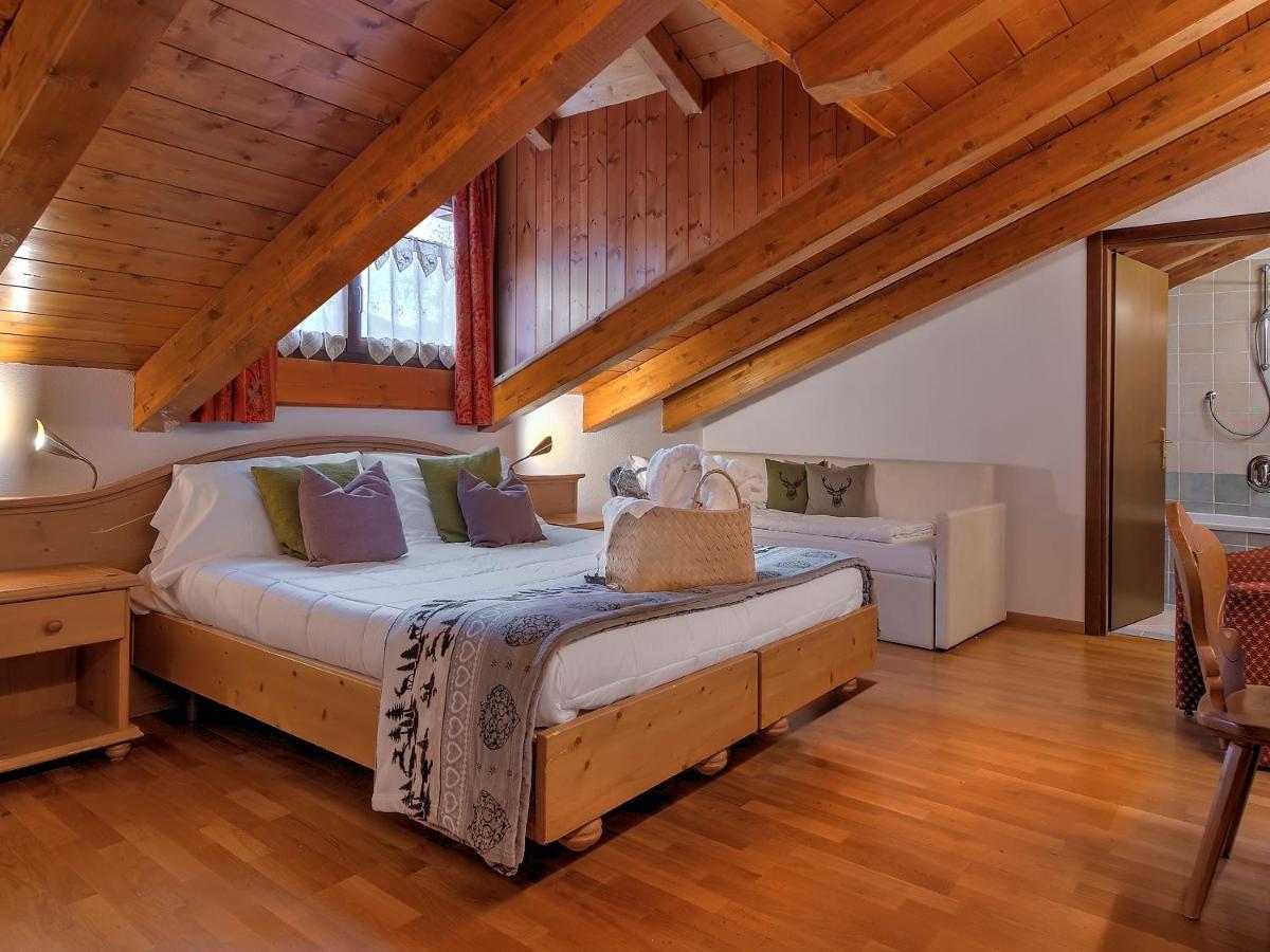 Hotel Caminetto Folgarida Eksteriør billede