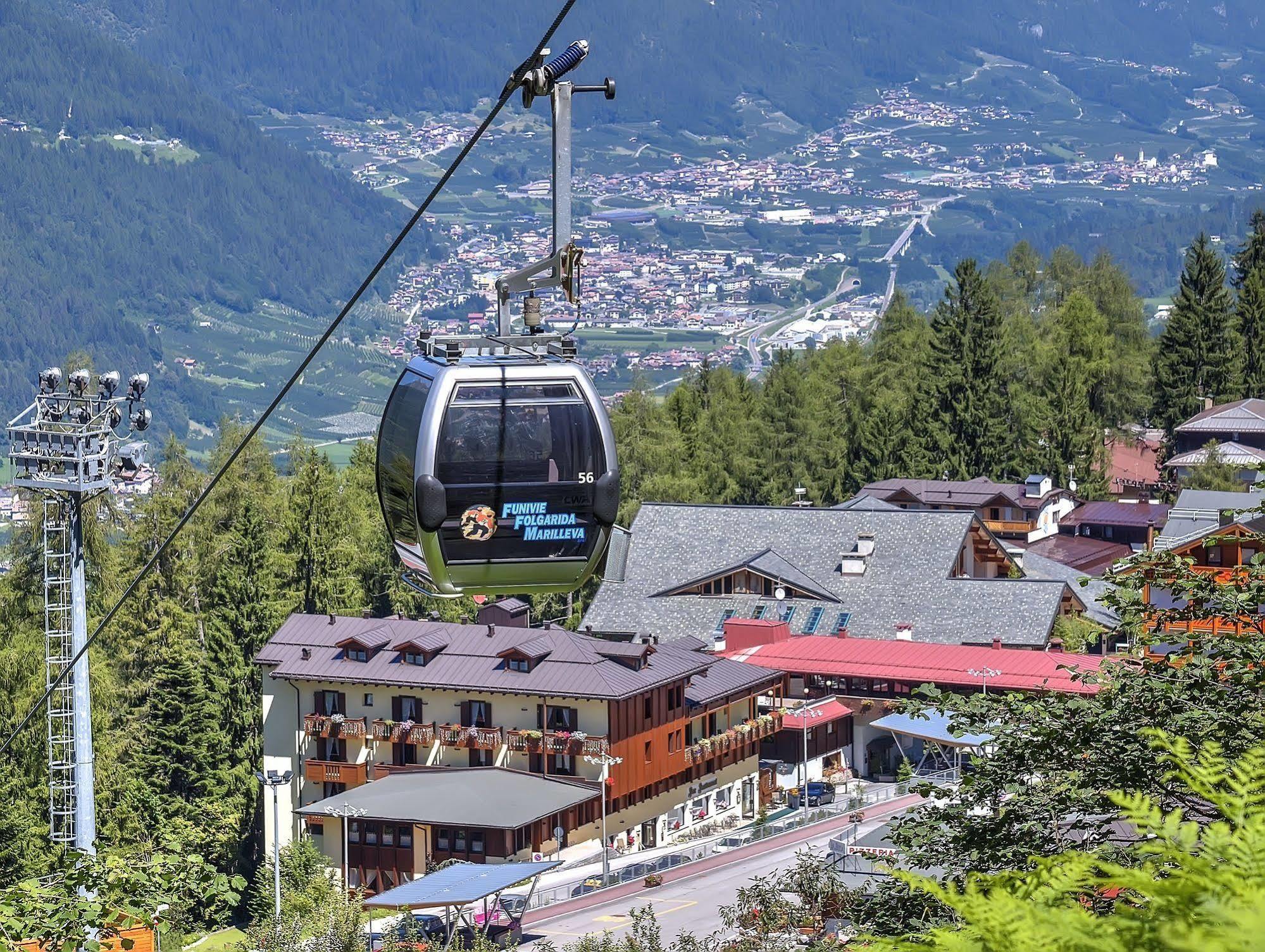 Hotel Caminetto Folgarida Eksteriør billede